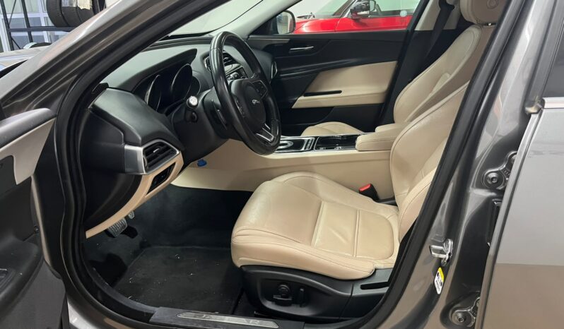 Jaguar XE 2.0 D 180cv Prestige business edition pieno