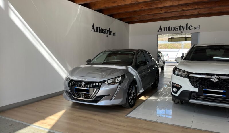 Peugeot 208 1.2 Benzina pieno